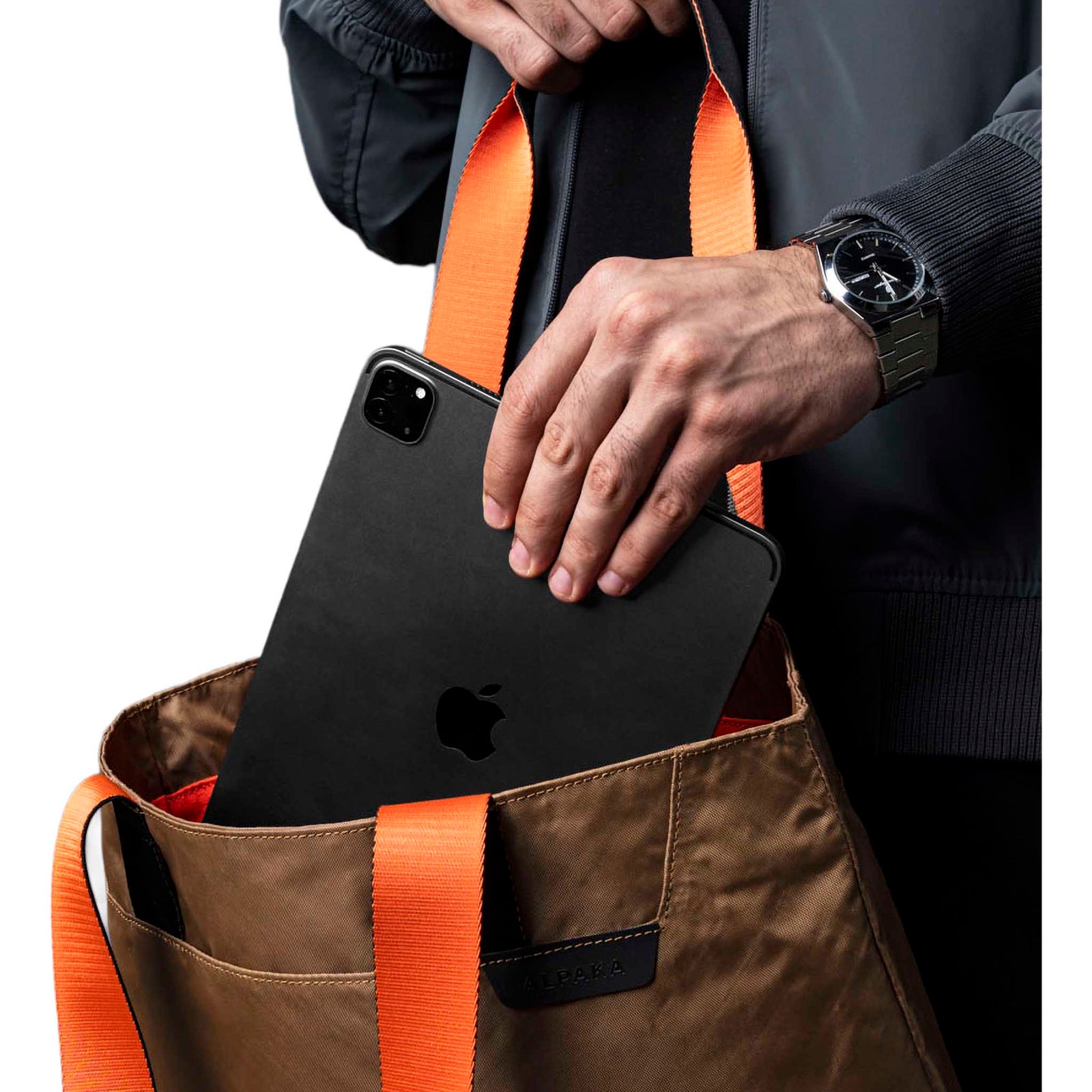 Elements Tote (M) Alpaka Tote Bags 14.5L / Coyote Brown/Orange | EPX400