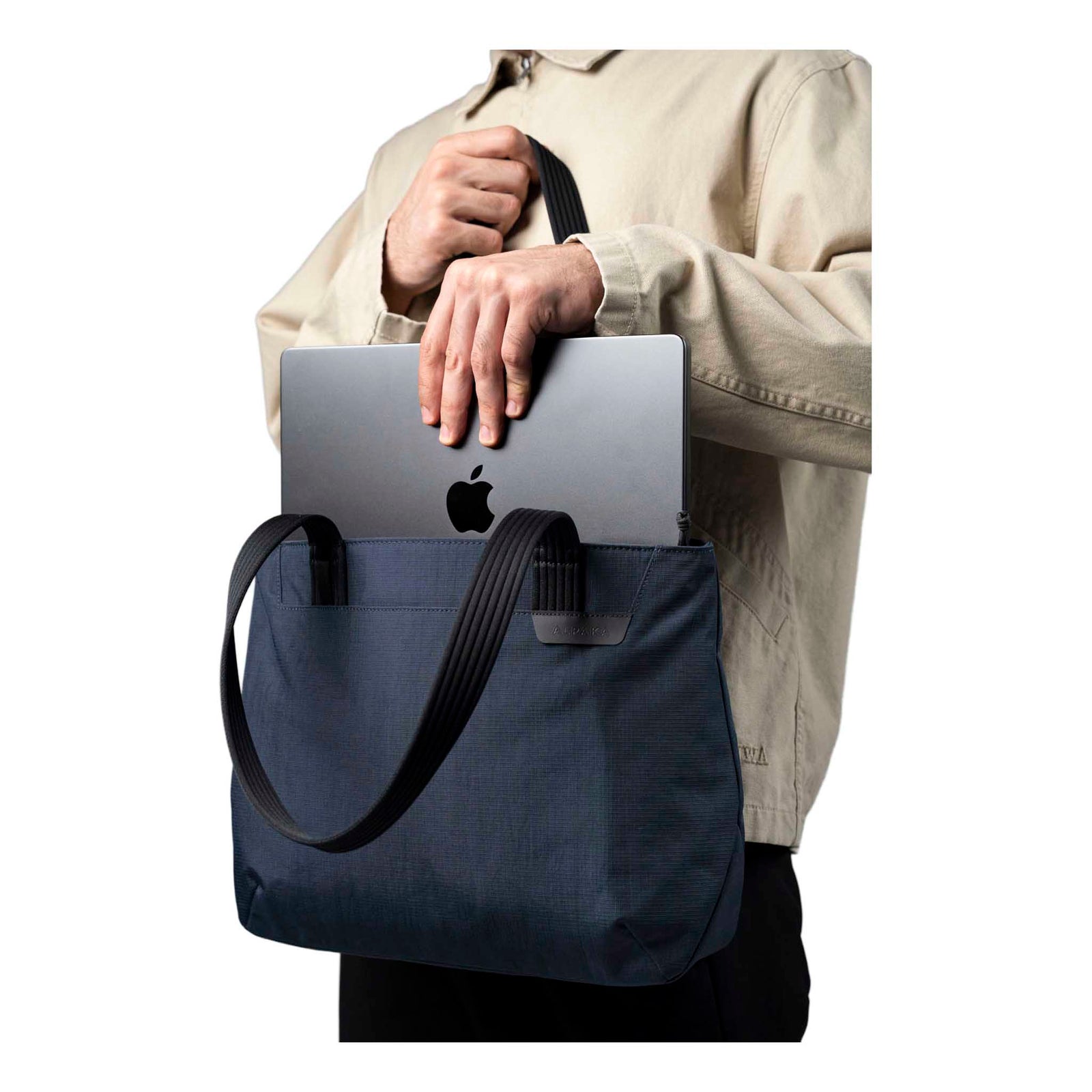Flight Tote (S) Alpaka AD011010624 Tote Bags One Size / Moonlight Blue Axoflux 400D Ripstop Nylon