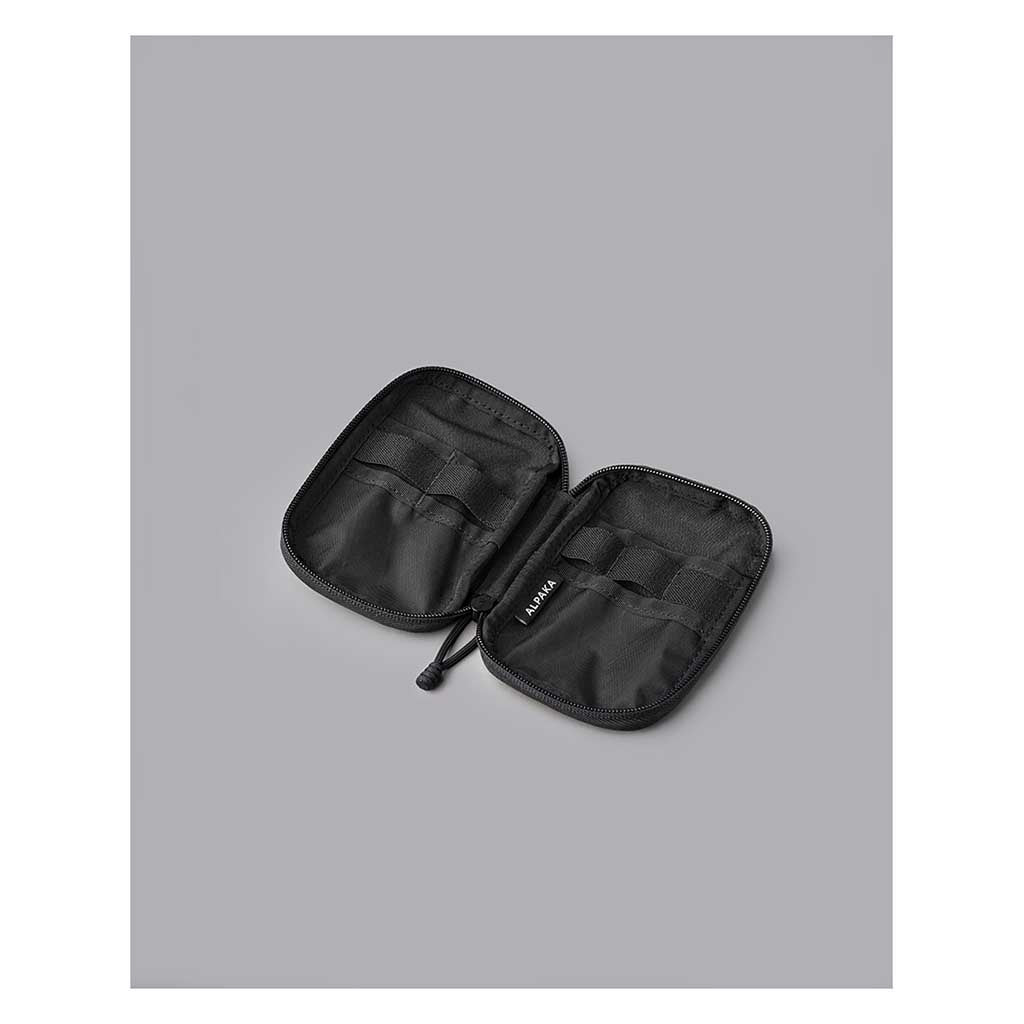 HUB Pouch Pro Alpaka AD010760107 Pouches One Size / Black | X-Pac X42