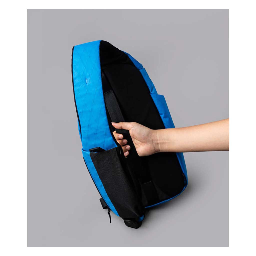 Metro Crossbody | Left Shoulder Alpaka AA010550603 Sling Bags One Size / Bahama Blue | X-Pac VX21