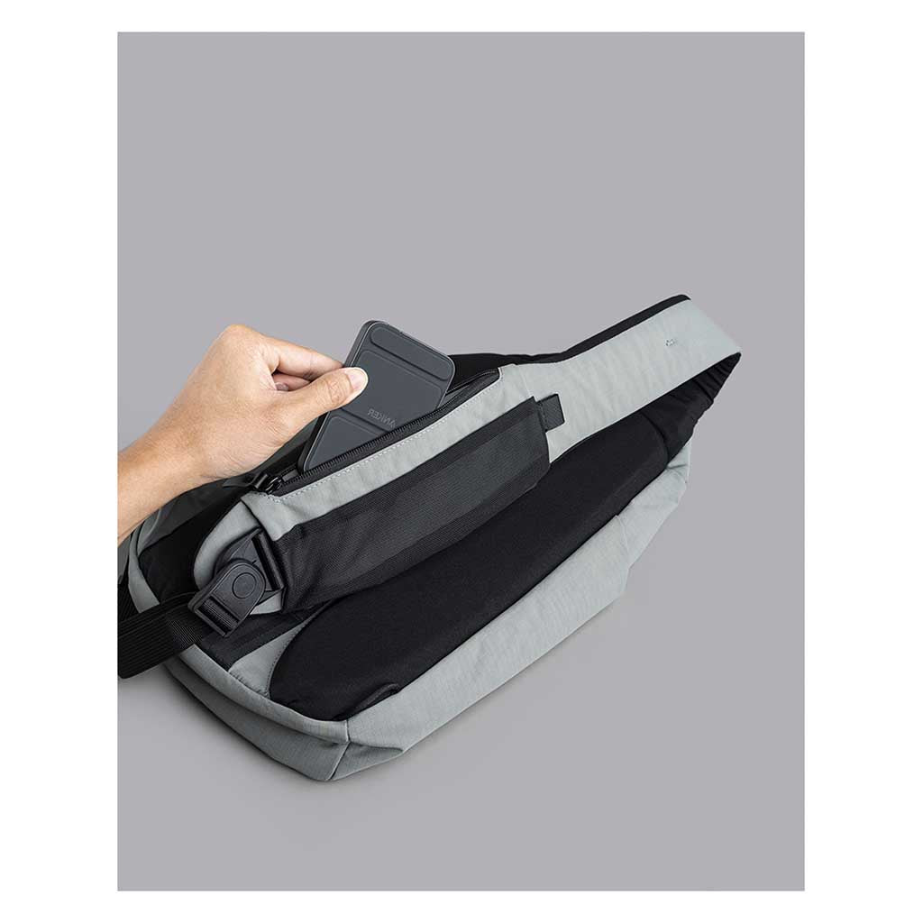 Metro Crossbody | Left Shoulder Alpaka AA010550218 Sling Bags One Size / Grey | Axoflux 210D