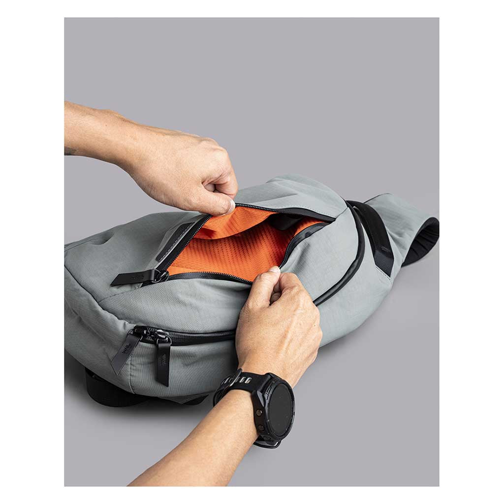 Metro Crossbody | Left Shoulder Alpaka AA010550218 Sling Bags One Size / Grey | Axoflux 210D