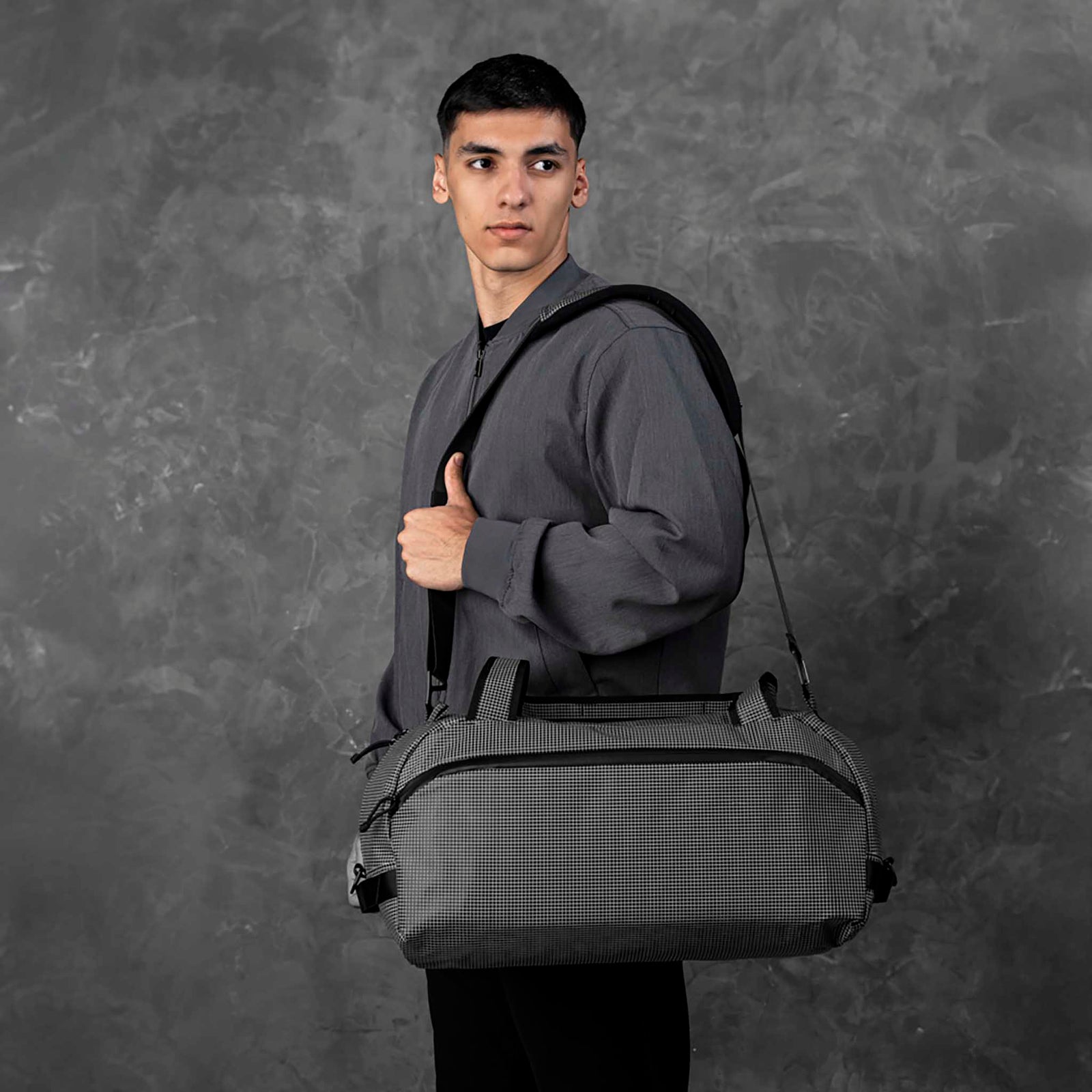 Momentum Duffle Alpaka AD010940232 Duffle Bags 35L / Axodyne Hybrid Grey