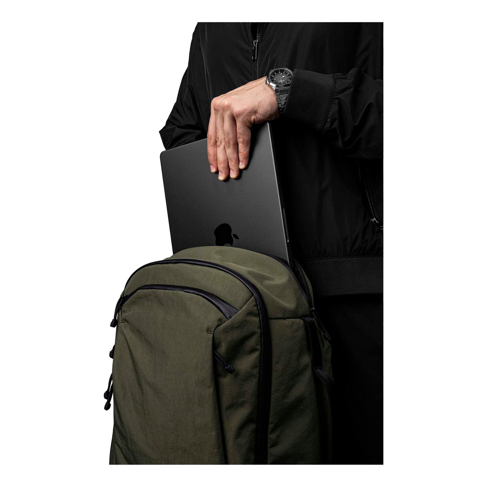 Traverse Backpack 30L Alpaka AA010860524 Backpacks 30L / Green | Axoflux 400D