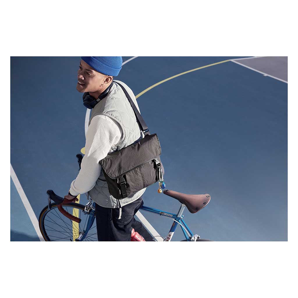 Cinch Messenger Bellroy BHMB-OAT-243 Messenger Bags 12L / Oat