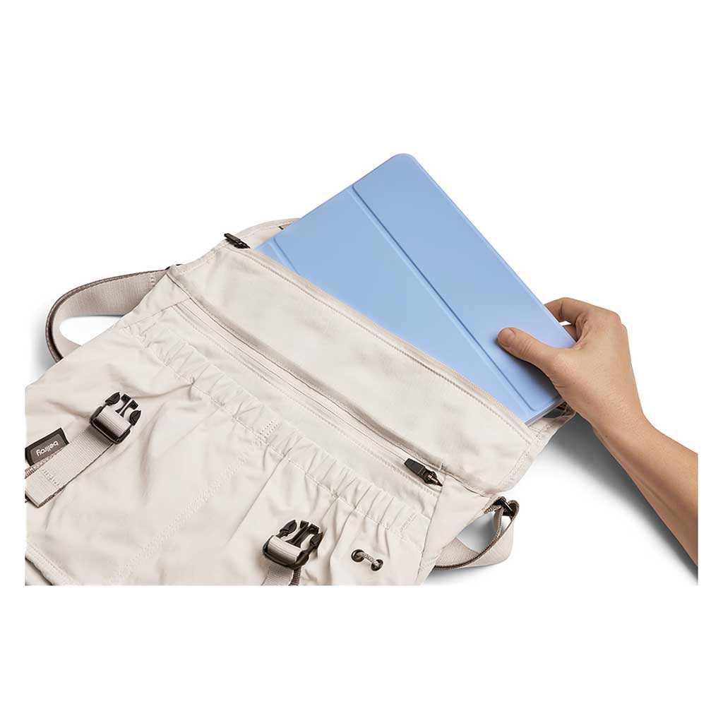Cinch Messenger Bellroy BHMB-OAT-243 Messenger Bags 12L / Oat