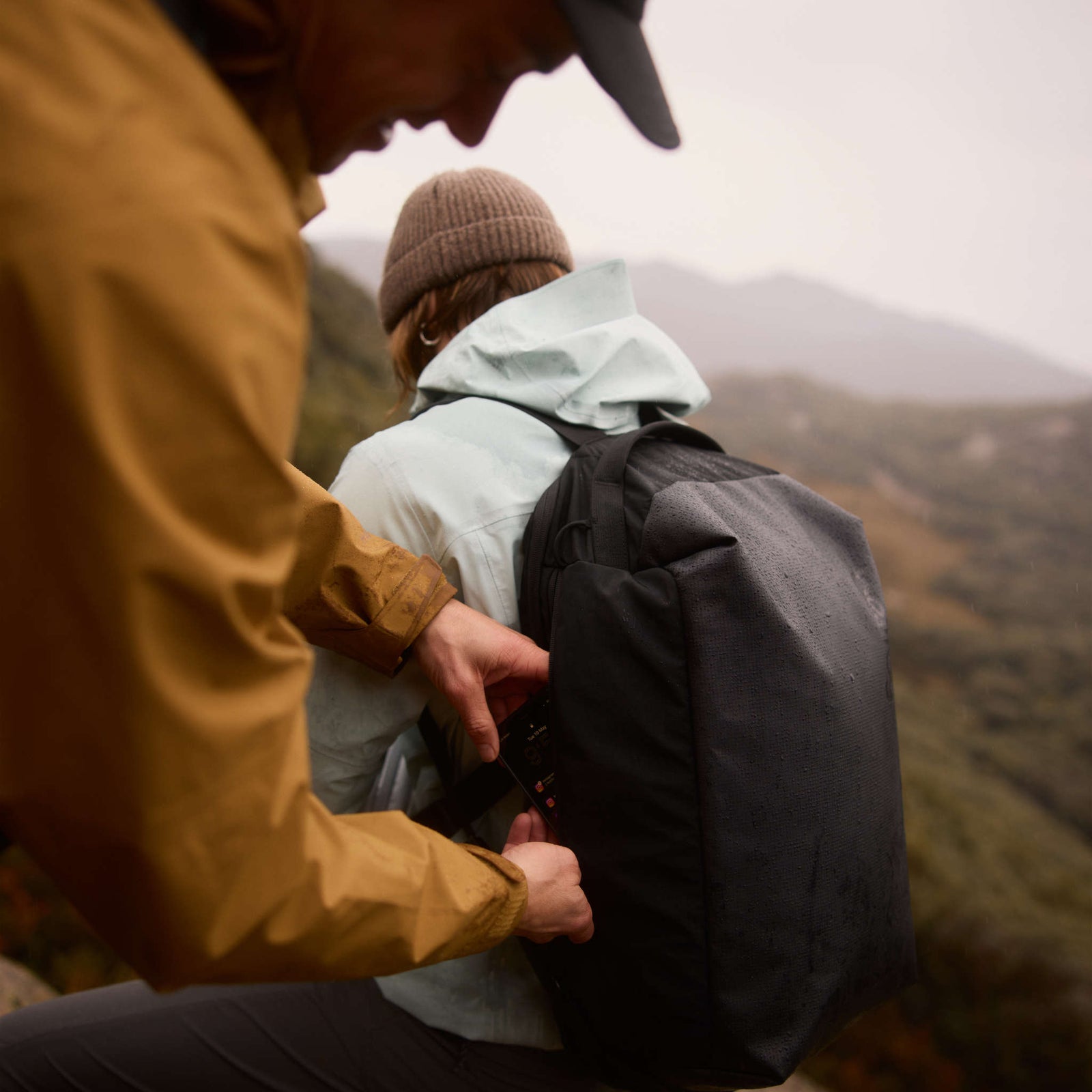 Venture Grab Pack Bellroy BVPA-SAF-246 Backpacks One Size / Safari