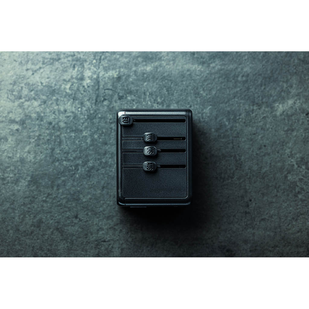 PD-Enabled 35W Int'l AC Adapter Dark Energy PD35WIAC Power Adapters One Size / Black