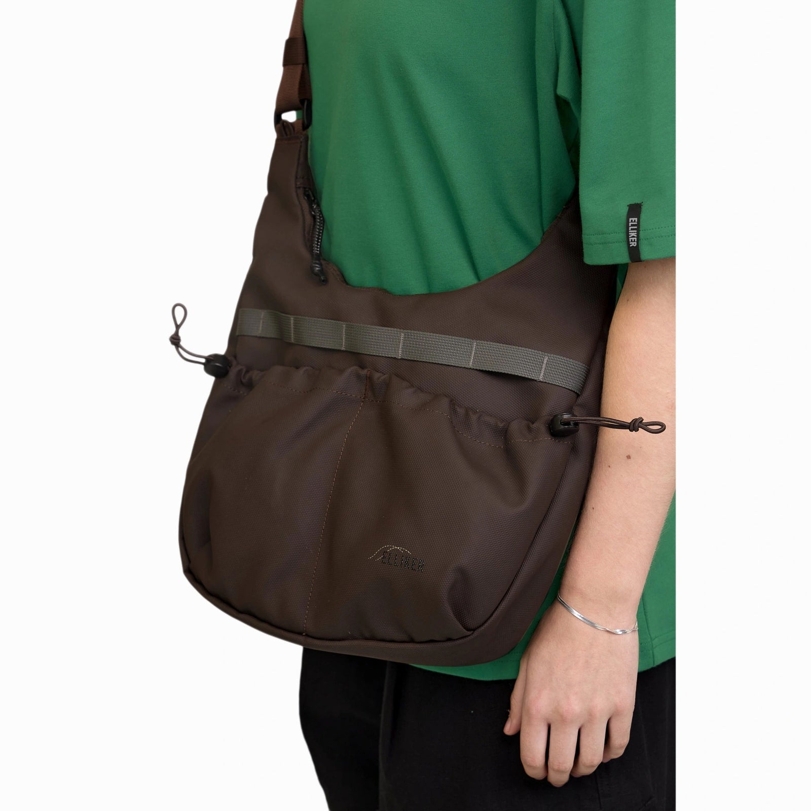 Bain Sling Bag