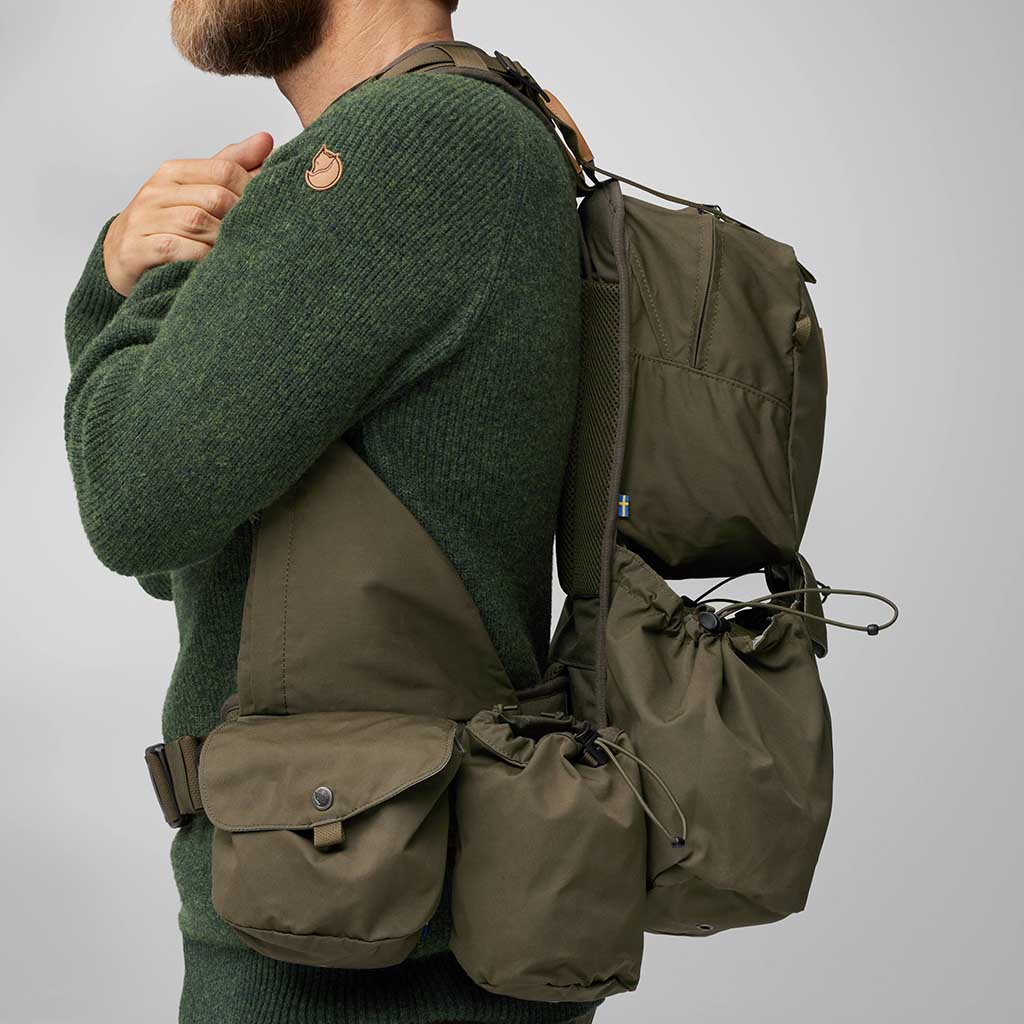 Lappland Vest Pack Fjällräven F23200279-633 Beanies One Size / Dark Olive