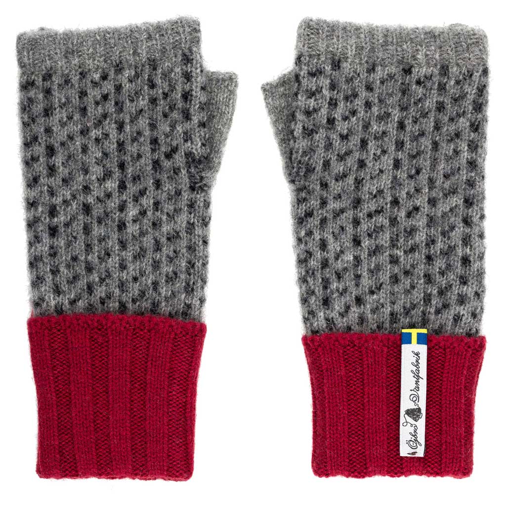 Skaftö Grå Wristwarmer Öjbro Vantfabrik OSKA05PVLA Wristwarmer One Size / Skaftö Grå