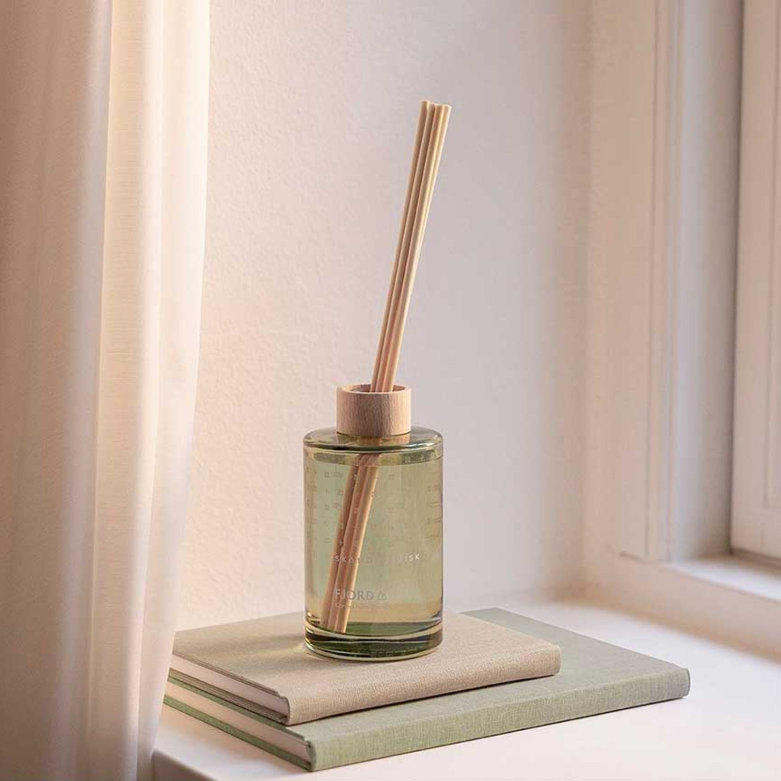Reed Diffuser 200ml Refill | Fjord Skandinavisk 20413 Reed Diffusers 200ml / Fjord