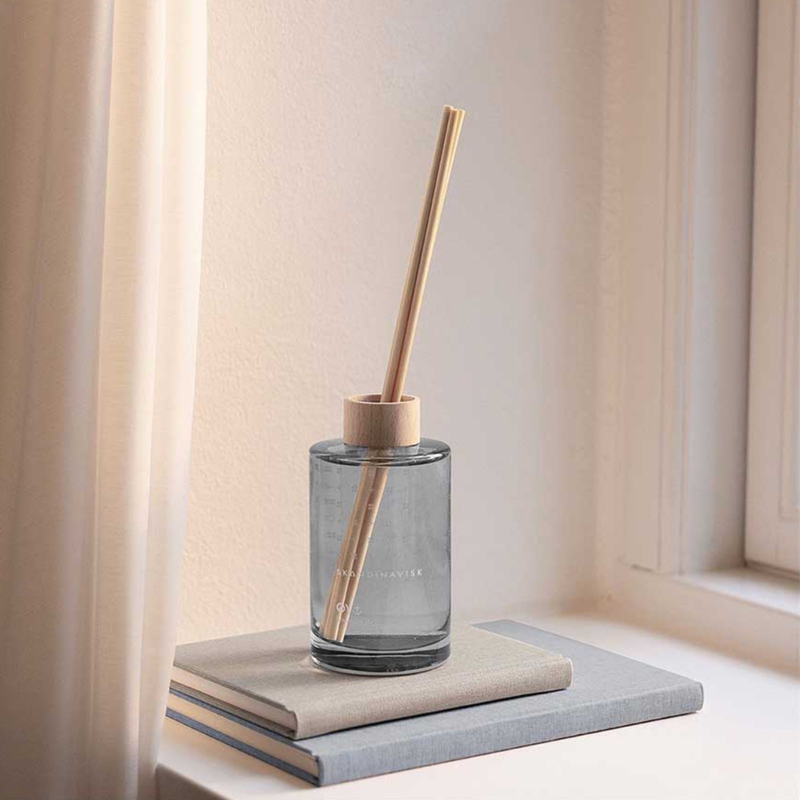 Reed Diffuser 200ml Refill | Øy Skandinavisk 20414 Reed Diffusers 200ml / Øy