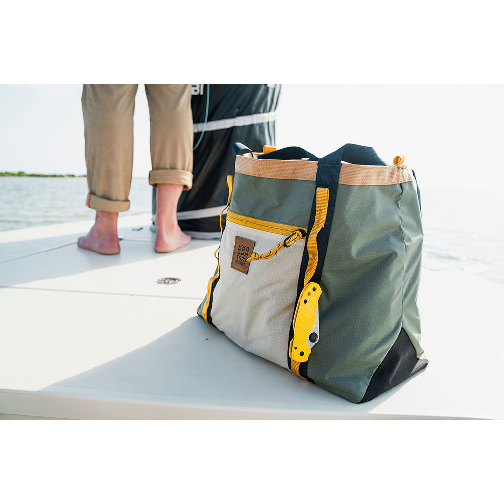 Mountain Utility Tote Topo Designs 932431755 Gear Totes 33L / Mustard/Forest
