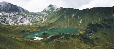 Randonnée au lac Schrecksee dans les Alpes de l'Allgäu en Allemagne