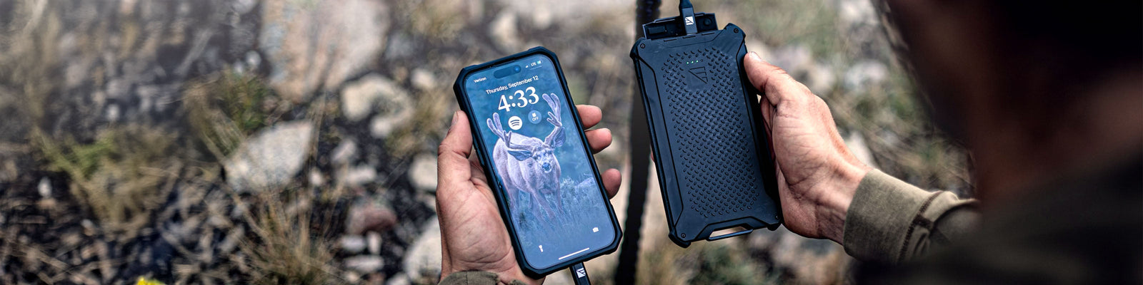 Dark Energy | Chargeur indestructible Poseidon Pro