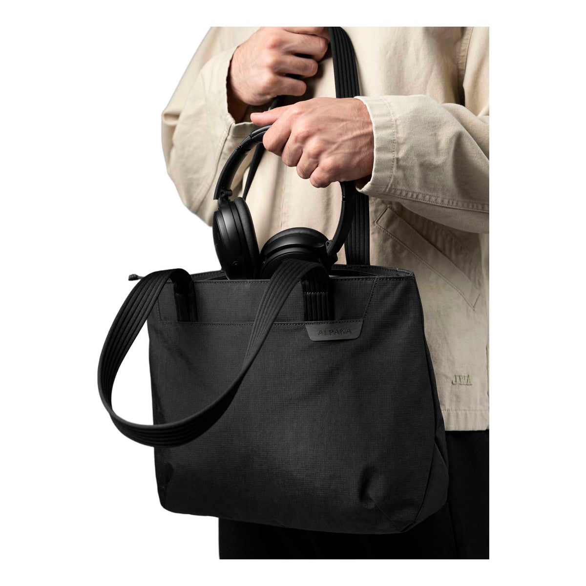Flight Tote (S)