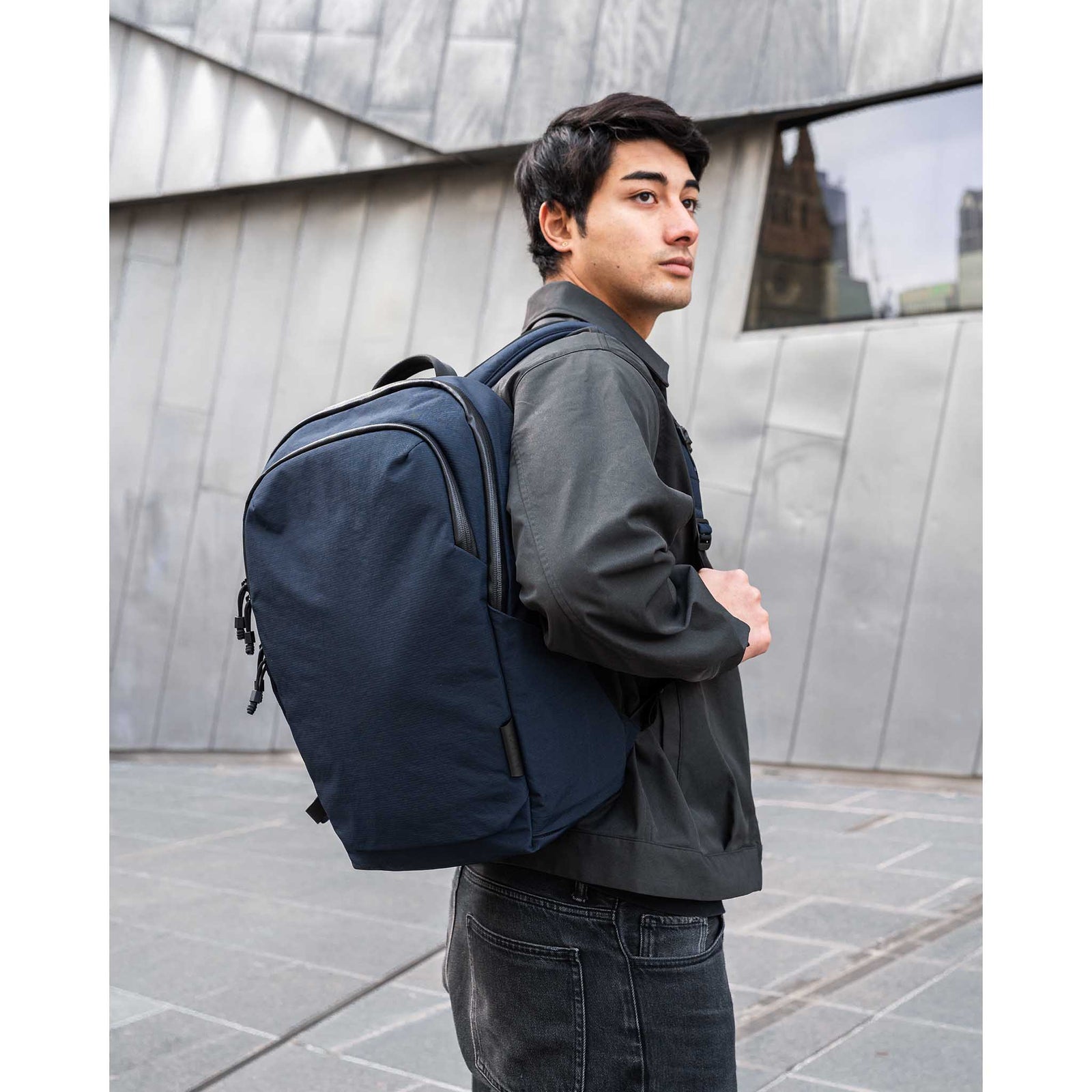 Bravo Backpack 23L Alpaka AA010610124 Backpacks 23L / Black | Axoflux 400D