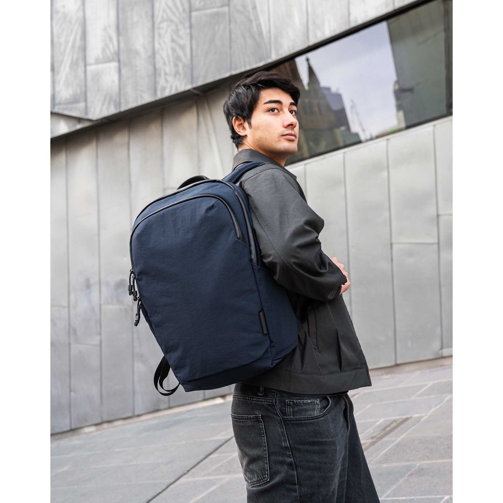 Bravo Backpack 23L Alpaka AA010610124 Backpacks 23L / Black | Axoflux 400D