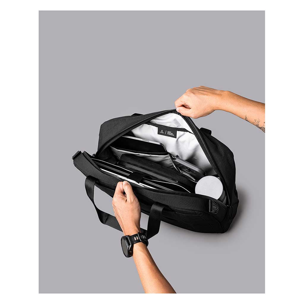 Bravo Brief Alpaka AA010820124 Briefcases 15L / Black | Axoflux 400D
