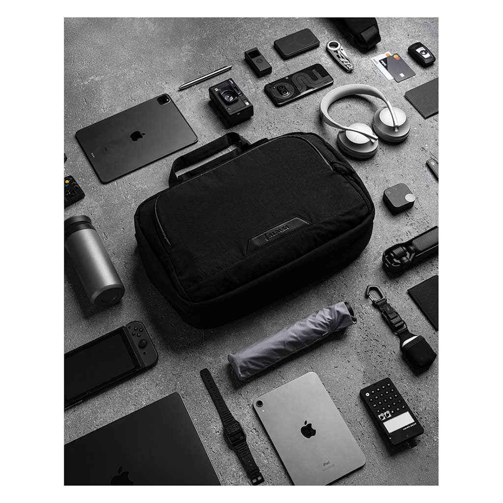 Bravo Brief Alpaka AA010820124 Briefcases 15L / Black | Axoflux 400D