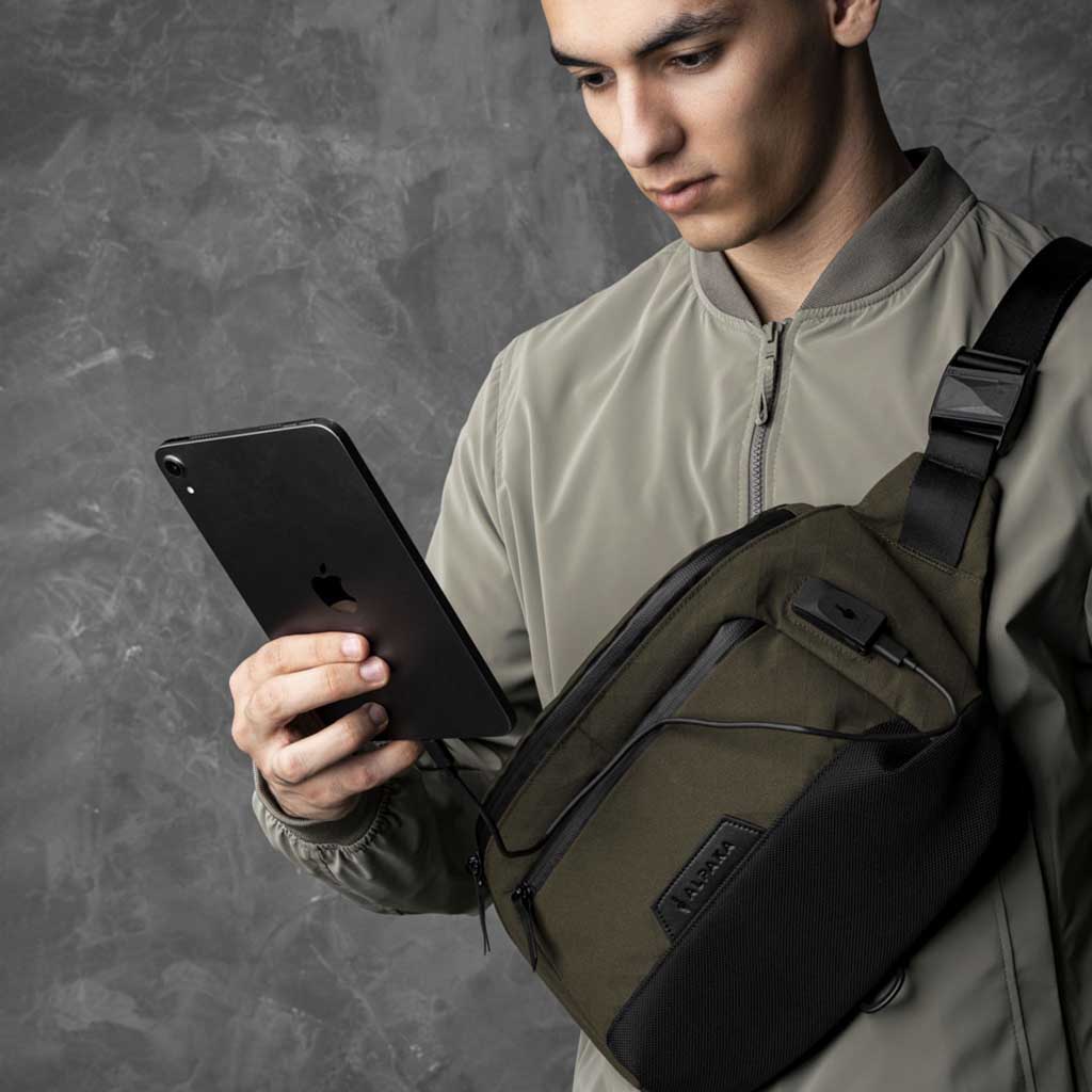 Bravo X Sling V2 Alpaka AA010100522 Sling Bags 6L / Army Green Axogrid 300D