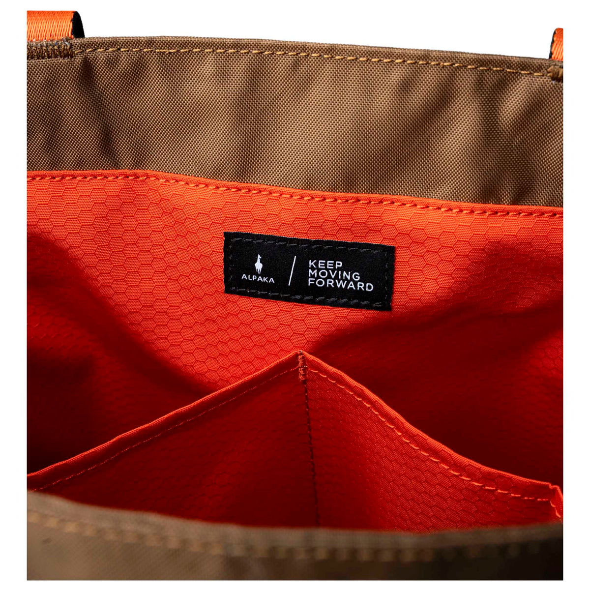 Elements Tote (M) Alpaka Tote Bags 14.5L / Coyote Brown/Orange | EPX400