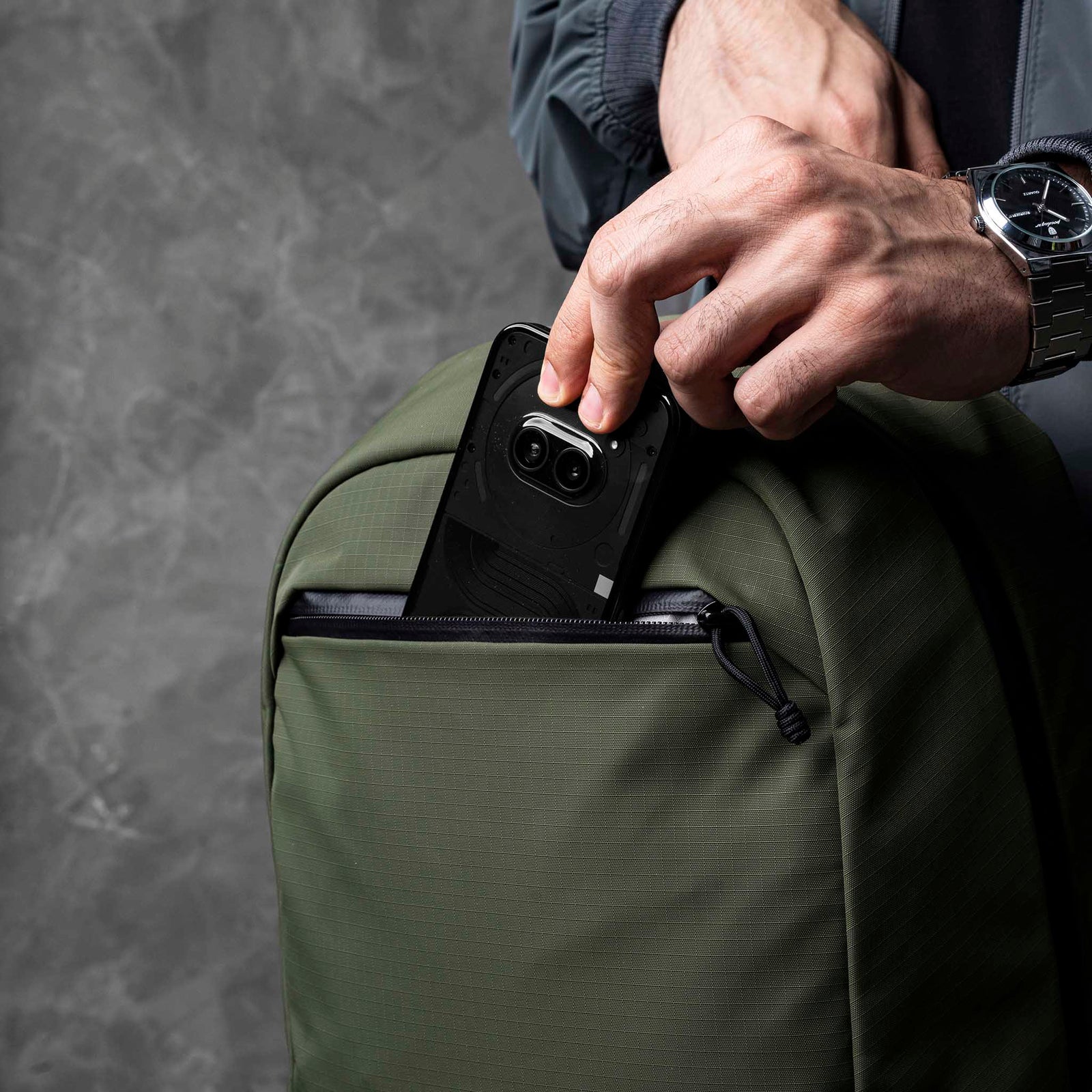 Essential Backpack 16L Alpaka AD010840518 Backpacks 16L / Green Axoflux 210D