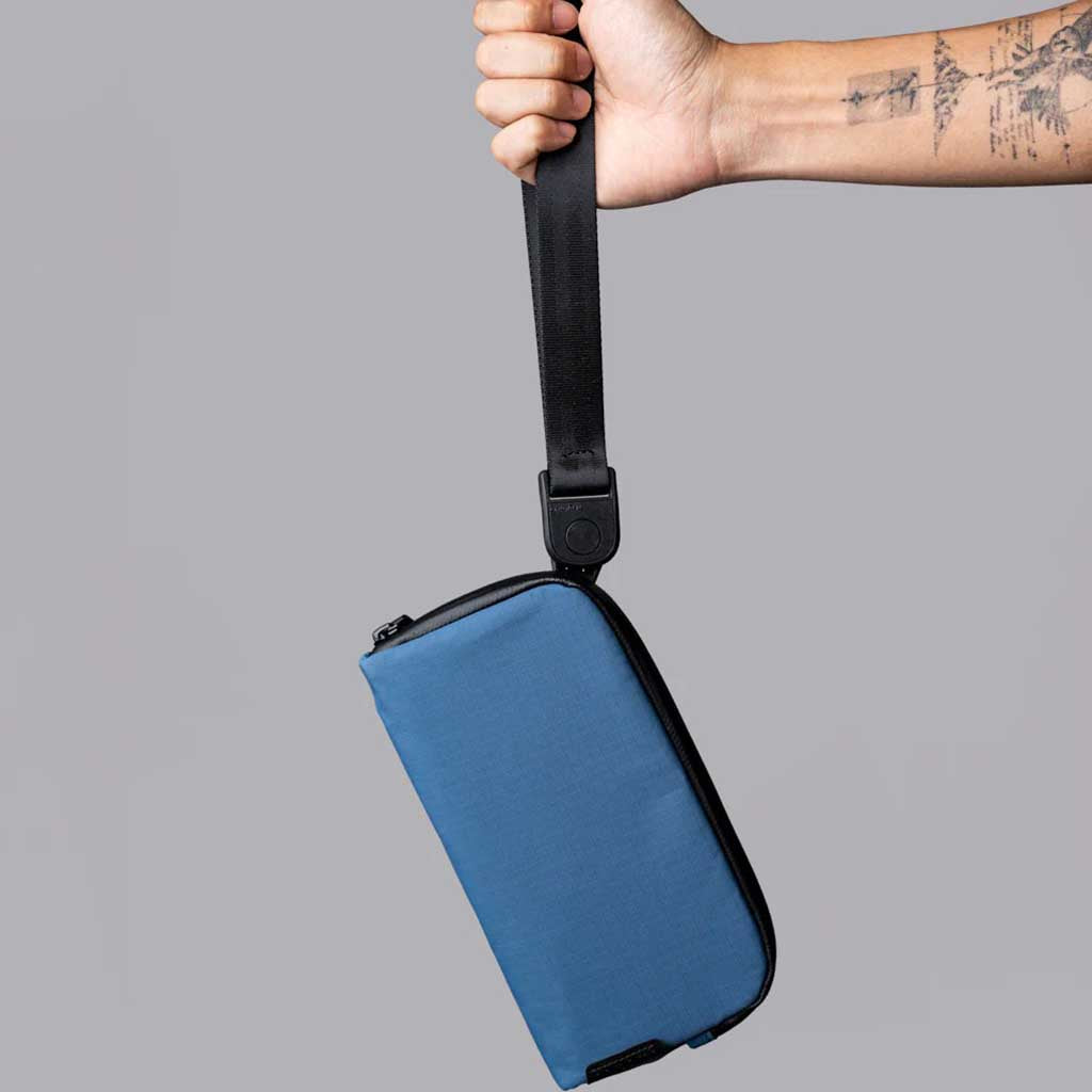 Flight Pouch Alpaka AA010510618 Pouches 300ml / Blue | Axoflux 210D
