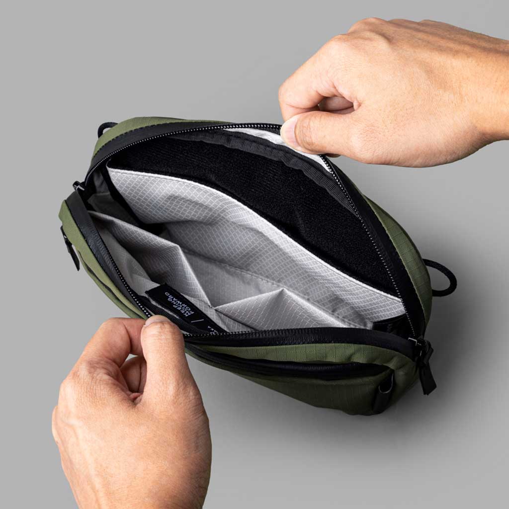 Flight Sling 1L Alpaka AA010530518 Sling Bags 1L / Green | Axoflux 210D