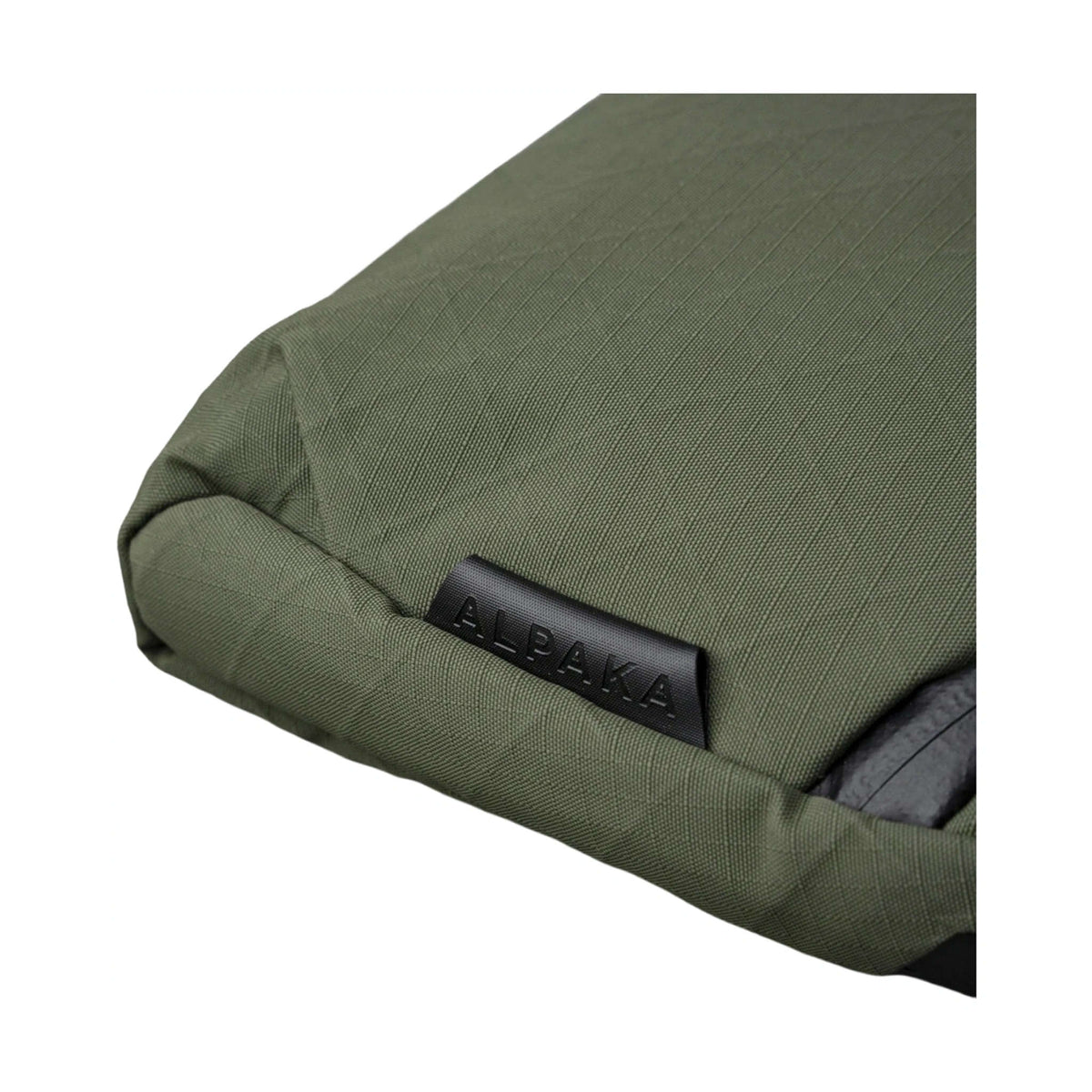 Flight Sling 2L Alpaka AA010460526 Sling Bags 2L / Green | Axogrid 210D