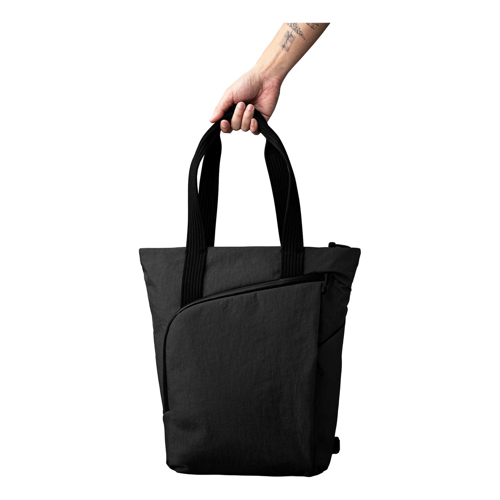Flow Totepack Alpaka AA010850124 Tote Bags 14L / Black | Axoflux 400D Washed Nylon