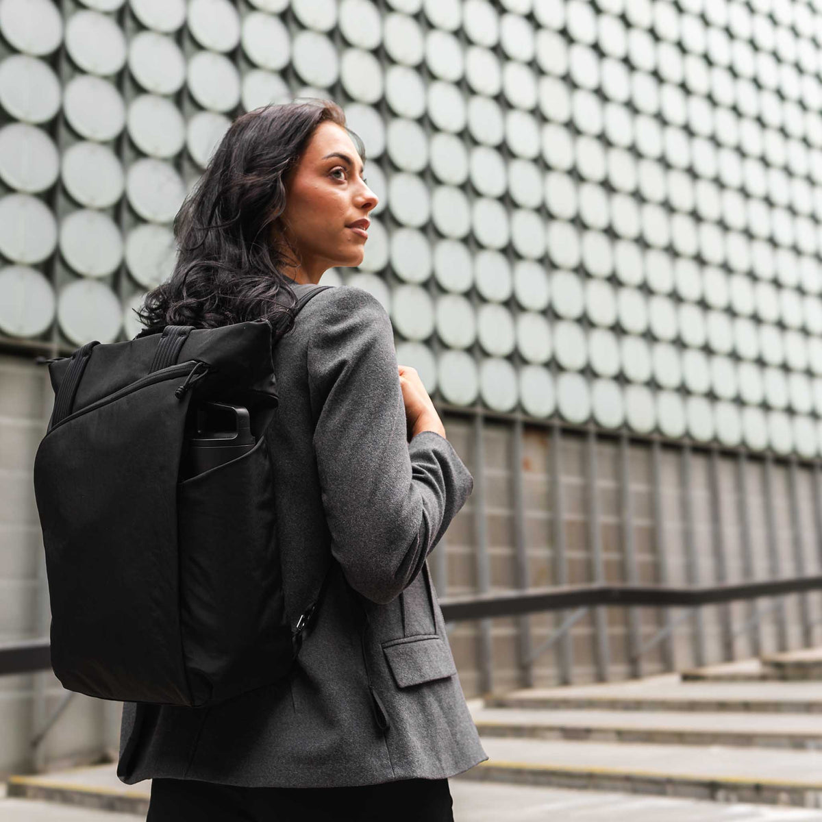 Flow Totepack Alpaka AA010850124 Tote Bags 14L / Black | Axoflux 400D Washed Nylon