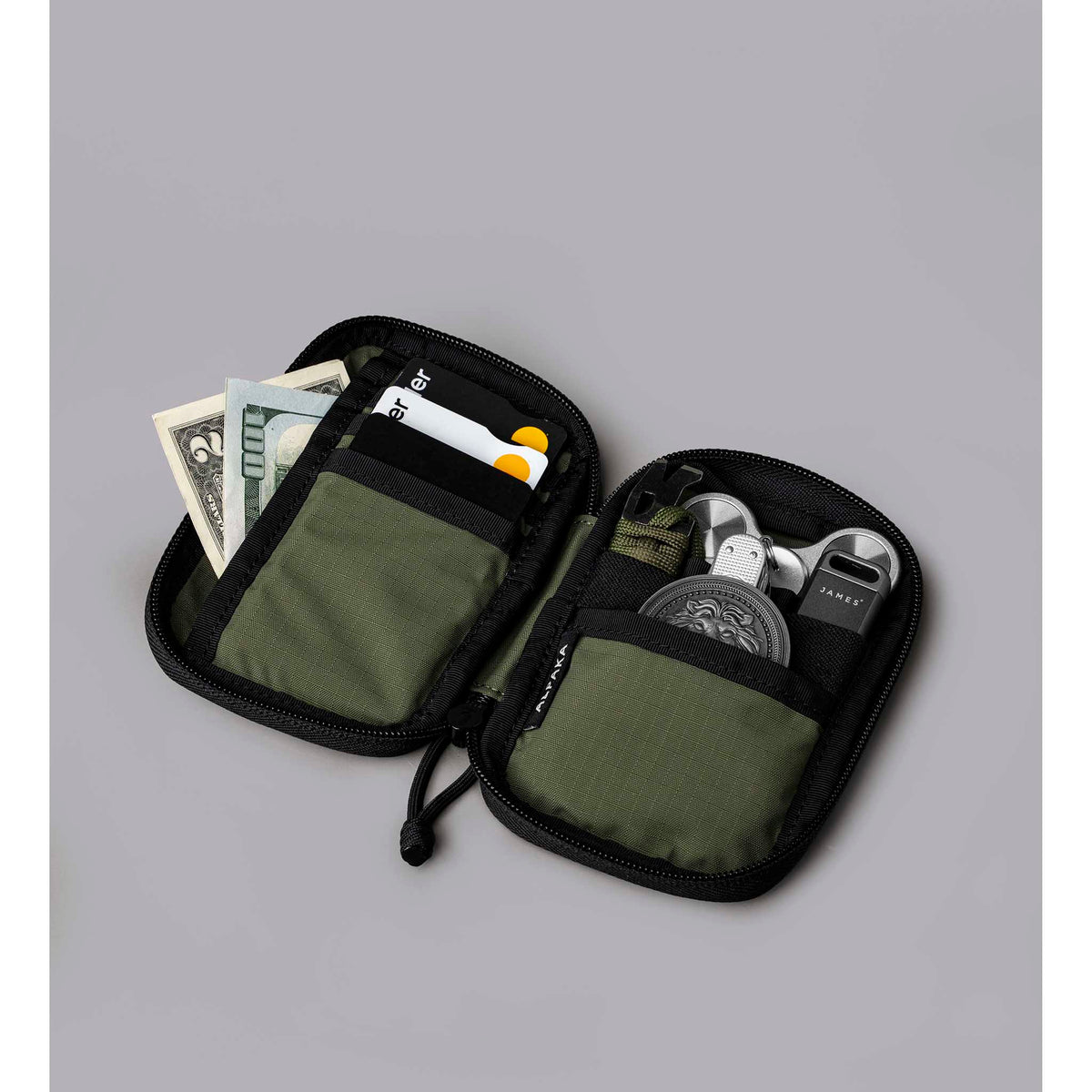 HUB Pouch V2 Alpaka AD010880518 Pouches One Size / Green | Axoflux 210D