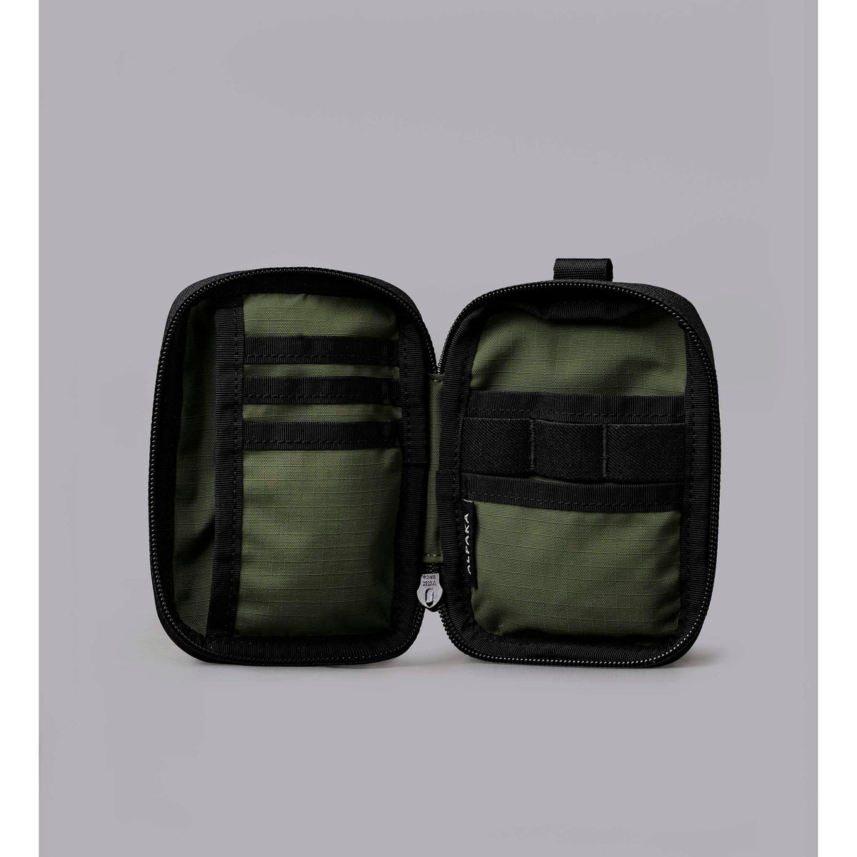 HUB Pouch V2 Alpaka AD010880518 Pouches One Size / Green | Axoflux 210D
