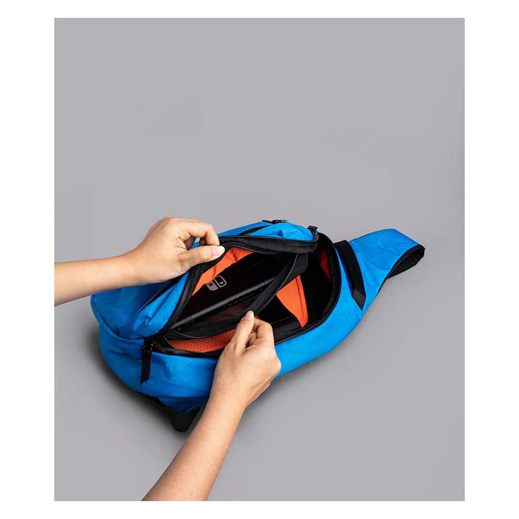 Metro Crossbody | Left Shoulder Alpaka AA010550603 Sling Bags One Size / Bahama Blue | X-Pac VX21