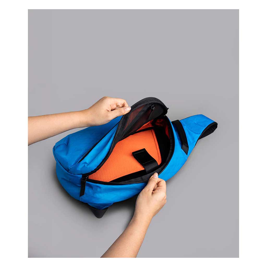 Metro Crossbody | Left Shoulder Alpaka AA010550603 Sling Bags One Size / Bahama Blue | X-Pac VX21