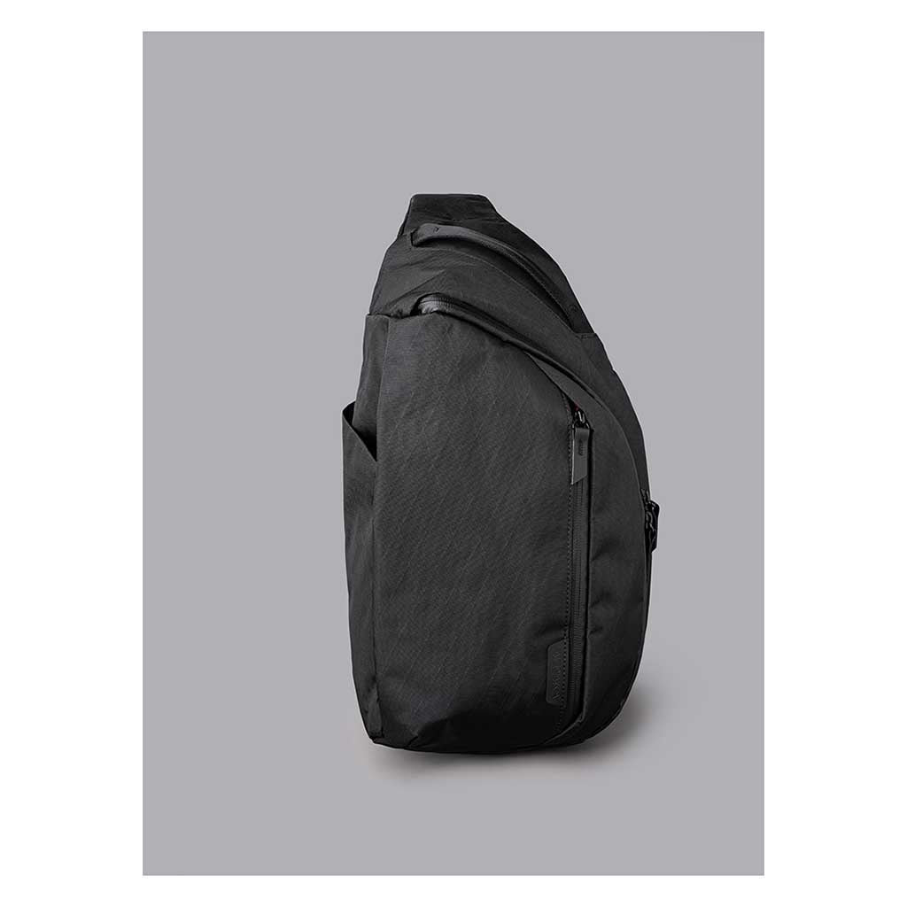 Metro Crossbody | Left Shoulder Alpaka AA010550106 Sling Bags One Size / Black | X-Pac VX42