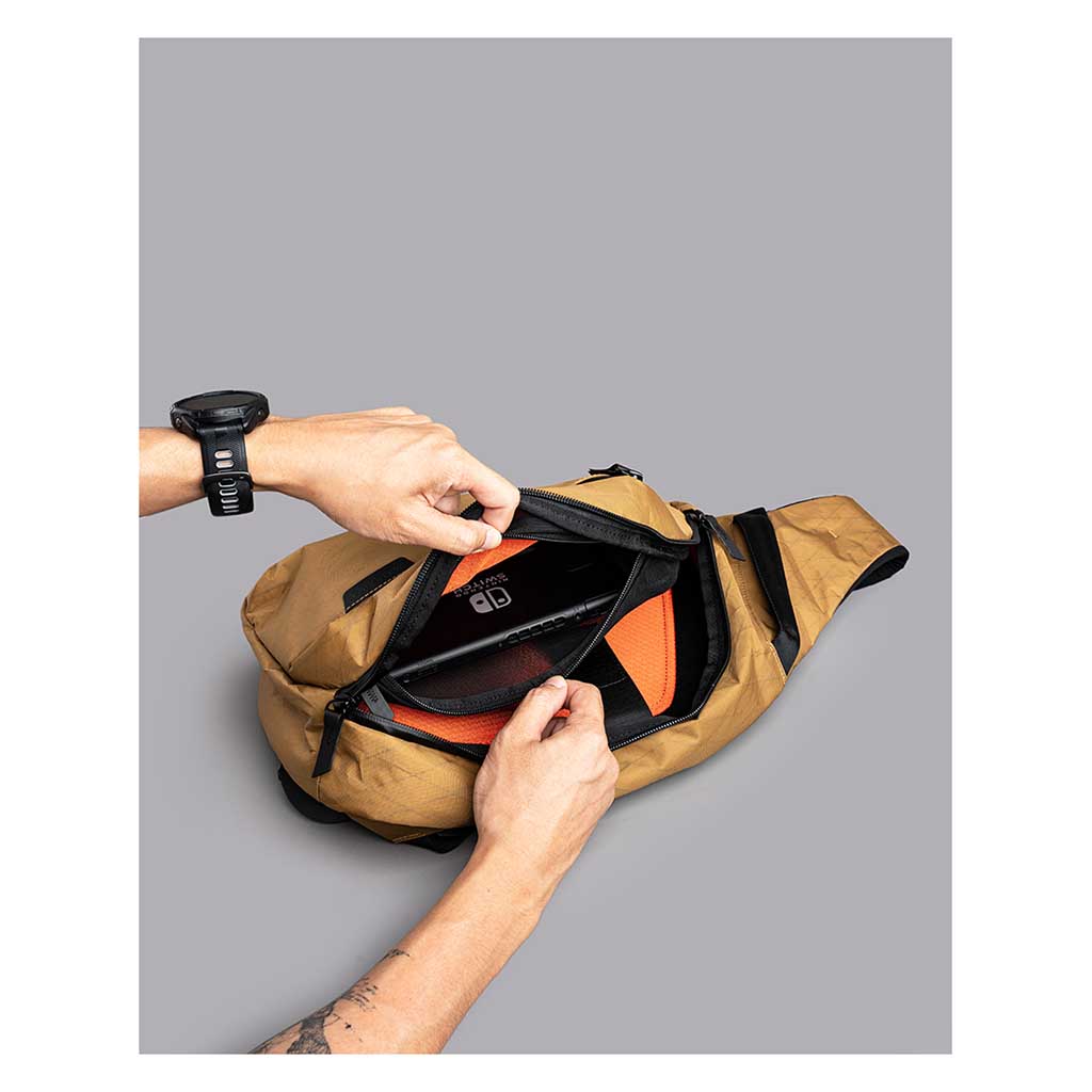 Metro Crossbody | Left Shoulder Alpaka AA010550803 Sling Bags One Size / Coyote Brown | X-Pac VX21