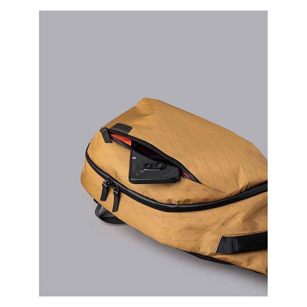 Metro Crossbody | Left Shoulder Alpaka AA010550803 Sling Bags One Size / Coyote Brown | X-Pac VX21