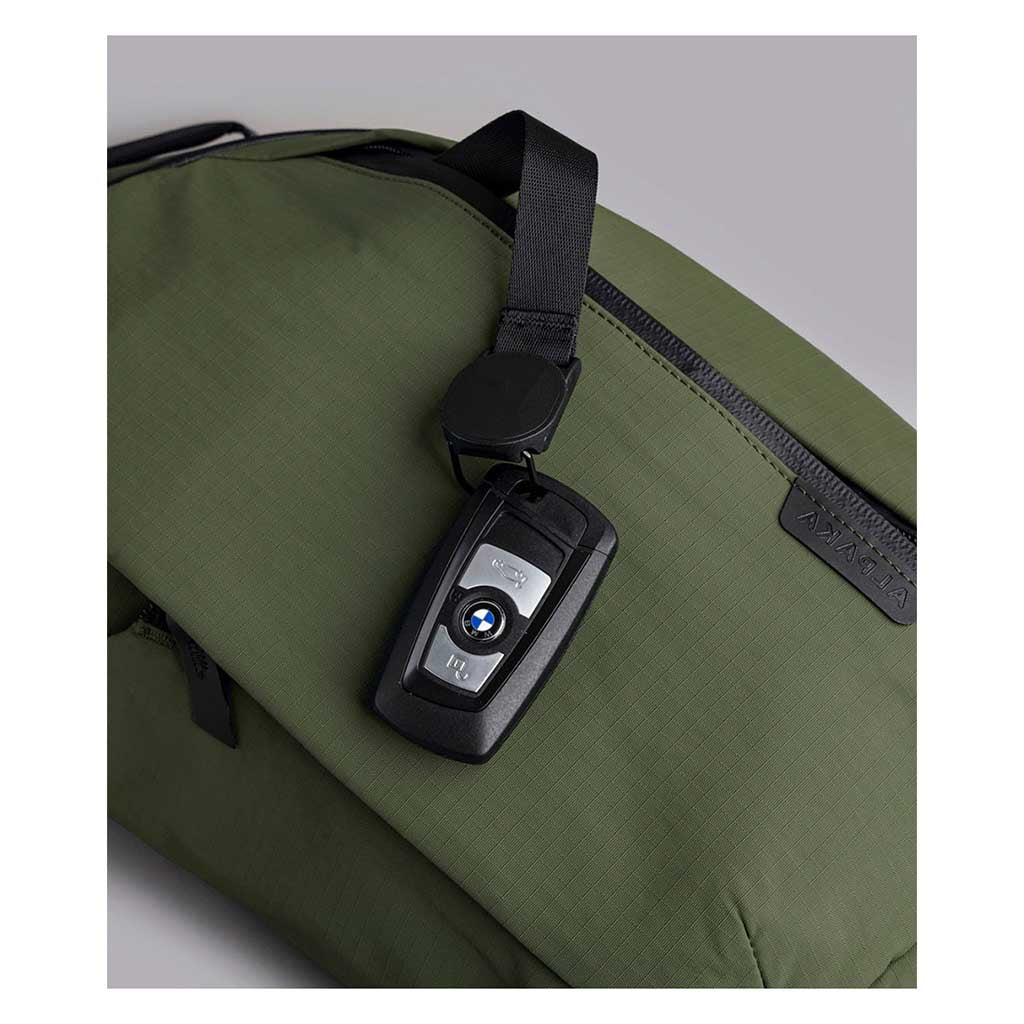 Metro Crossbody | Left Shoulder Alpaka AA010550518 Sling Bags One Size / Green | Axoflux 210D