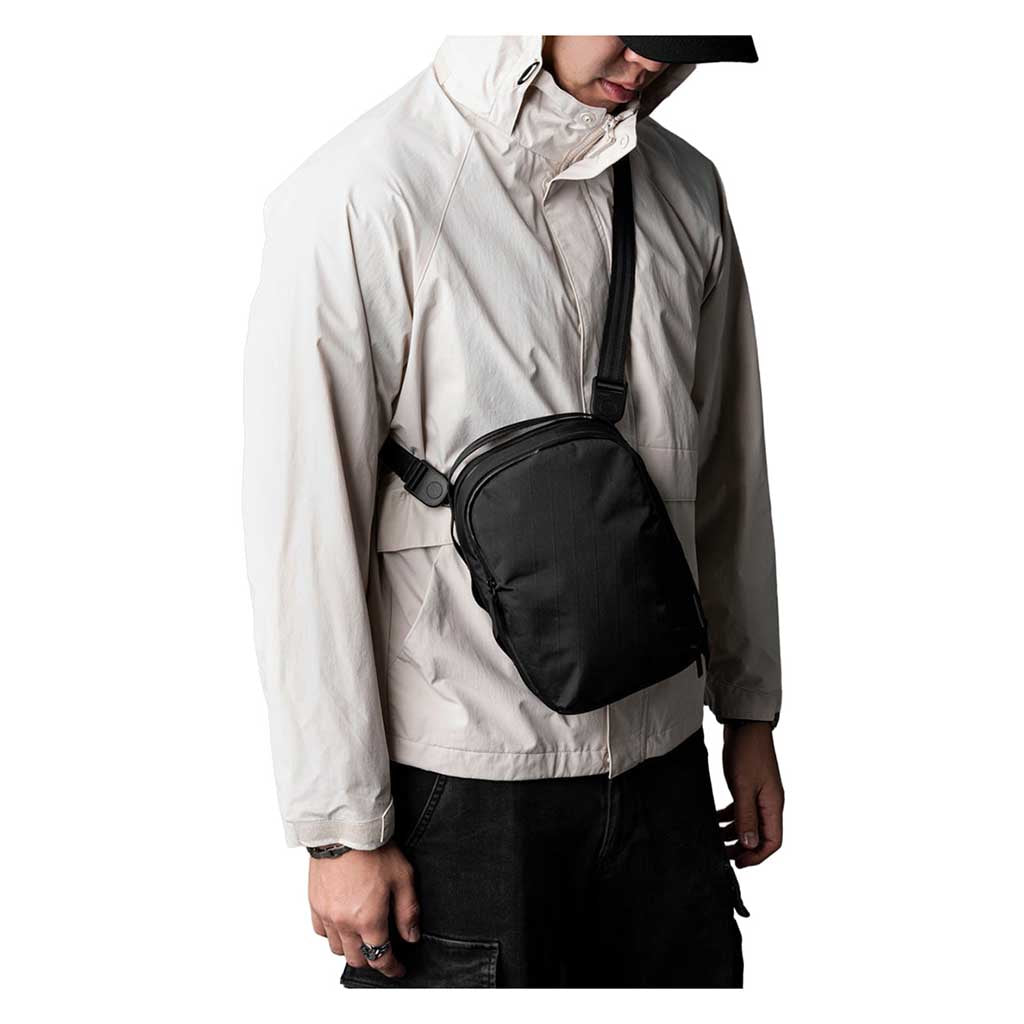 Metro Sling Max Alpaka AD010670106 Sling Bags 3L / Black | X-Pac VX42