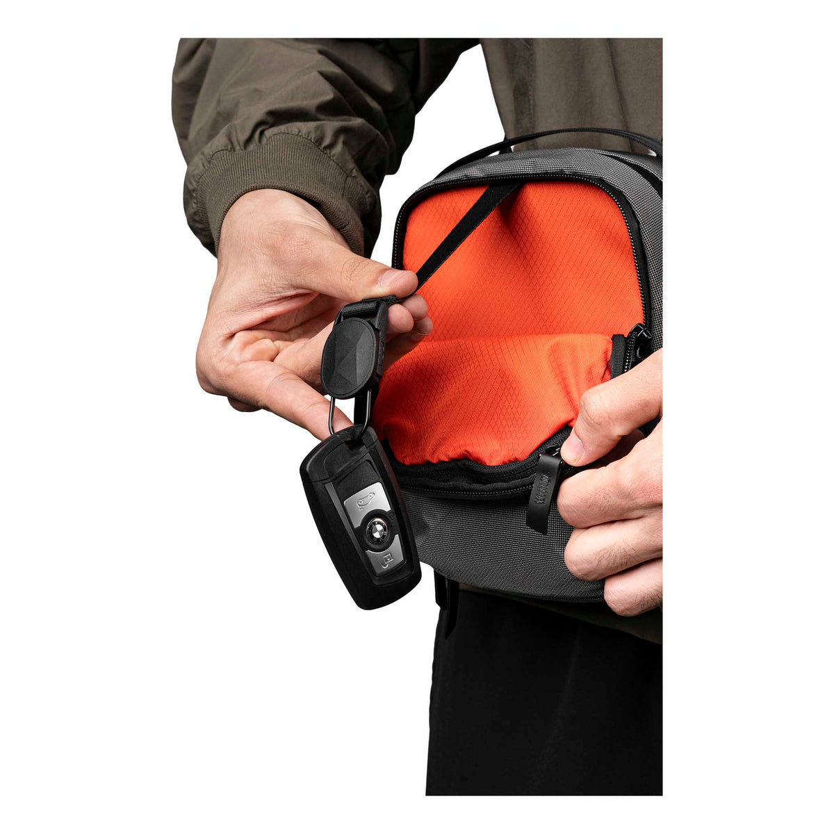 Metro Sling V2 Alpaka AD010630230 Sling Bags 2.5L / Grey Ultradyne 100D