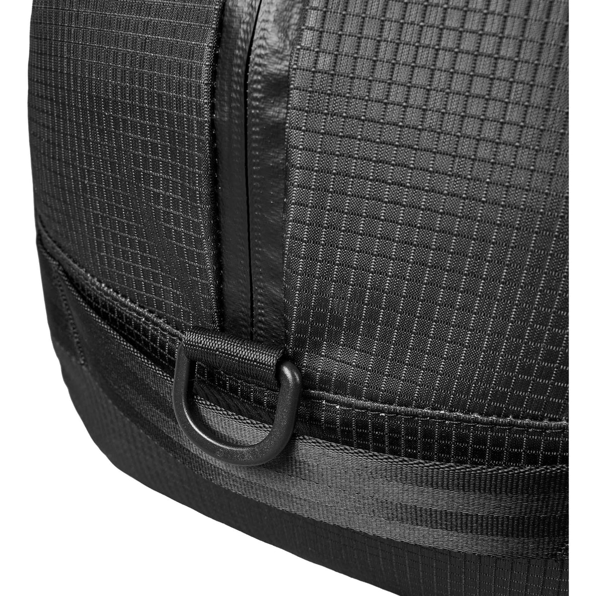Momentum Duffle Alpaka AD010940132 Duffle Bags 35L / Axodyne Hybrid Black