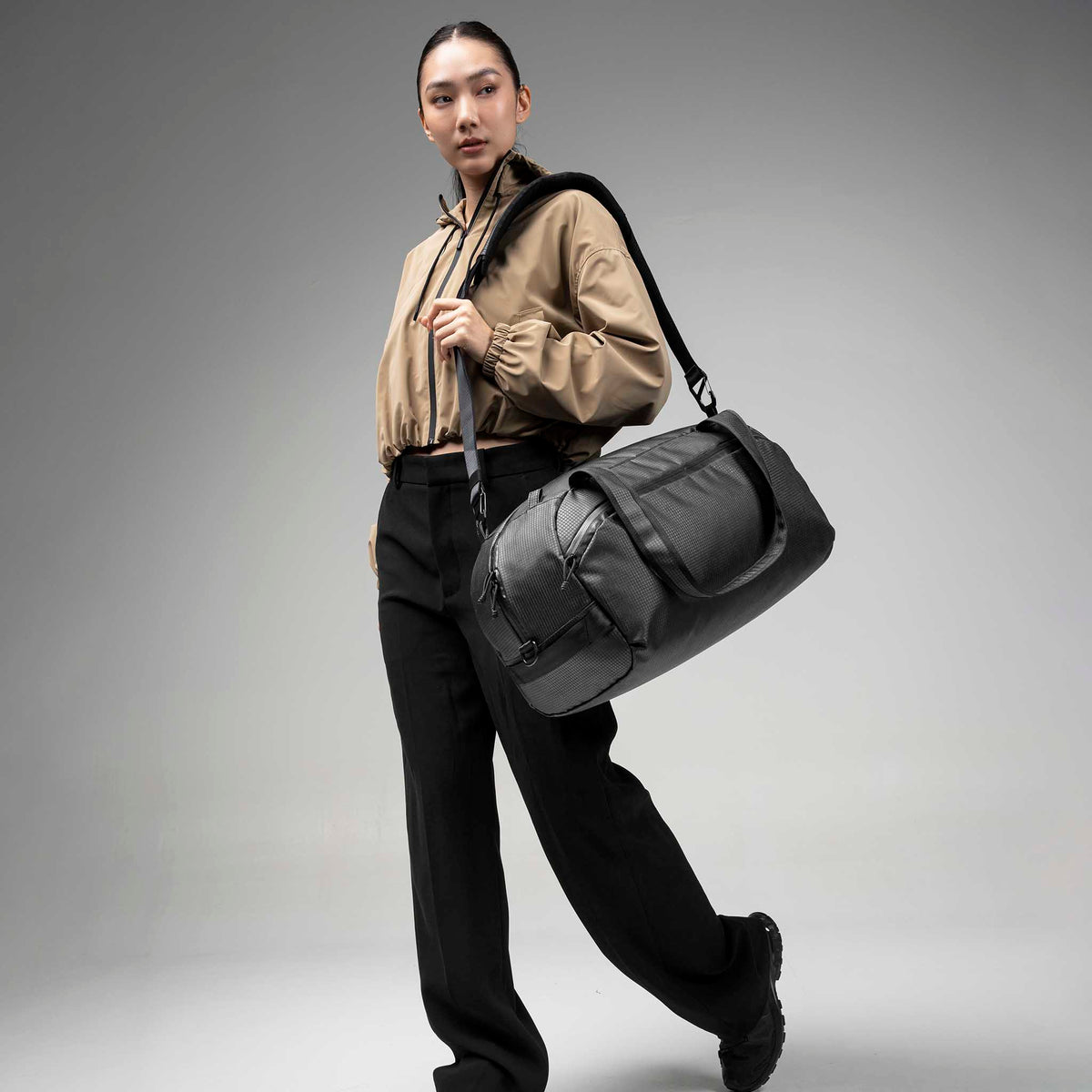 Momentum Duffle Alpaka AD010940132 Duffle Bags 35L / Axodyne Hybrid Black