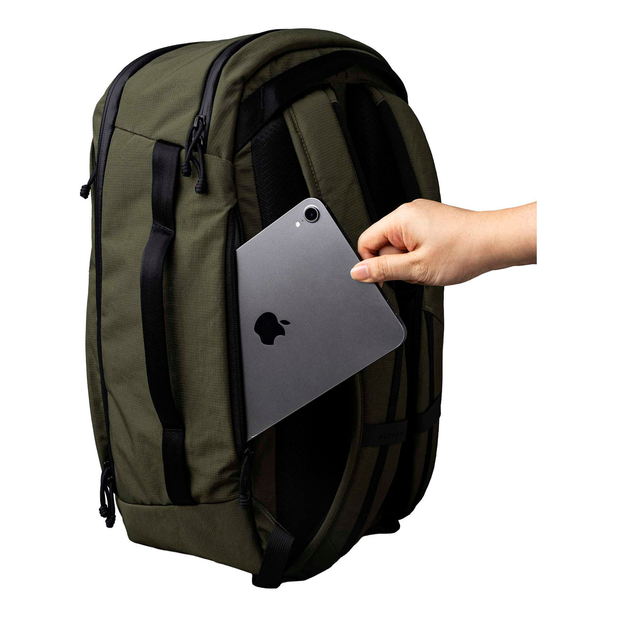 Traverse Backpack 30L Alpaka AA010860524 Backpacks 30L / Green | Axoflux 400D