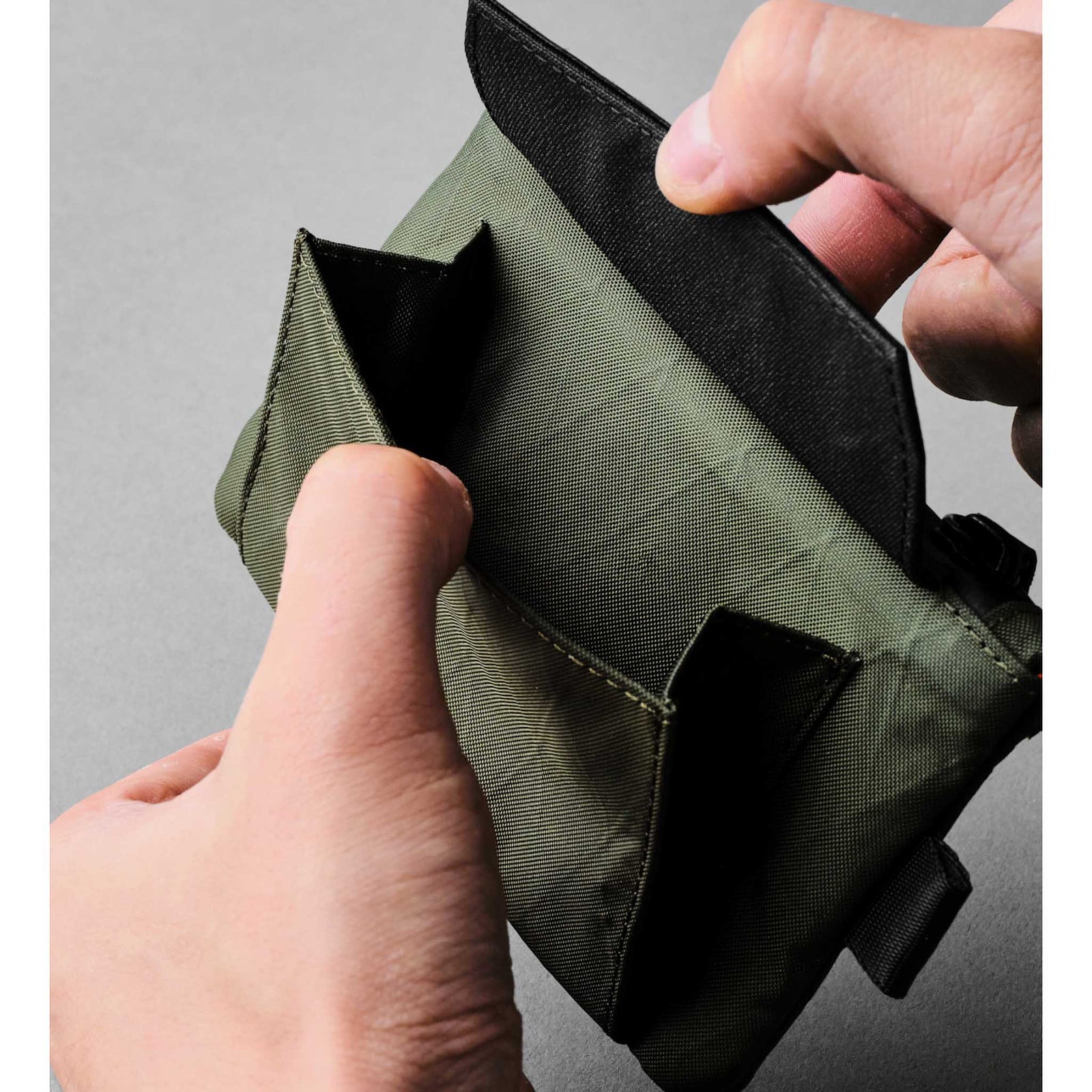 Zip Pouch Coin Alpaka AD010610503 Pouches One Size / Dark Green | X-Pac VX21