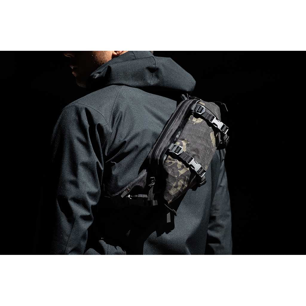 X-POD II Sling Pack CODE OF BELL COFB-XPD2-DBK Sling Bags 7L / Daybreak