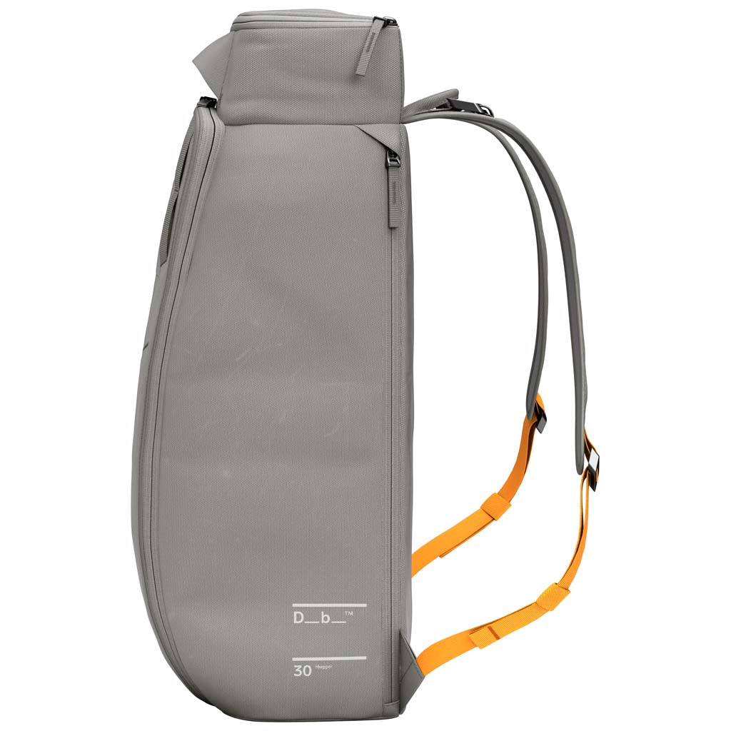 Hugger Backpack 30 Db Journey 1000176009001 Backpacks 30L / Sand Grey