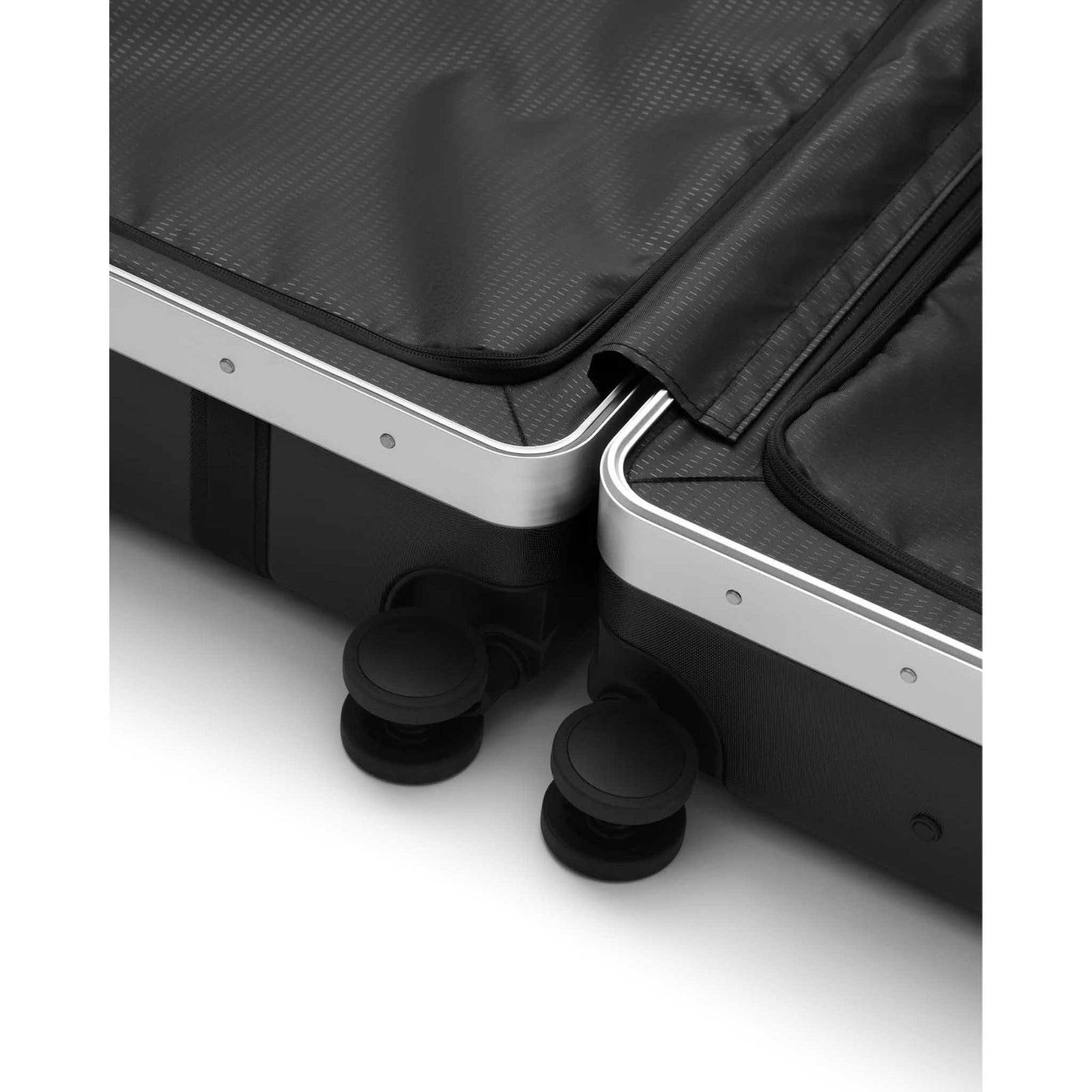 Ramverk Pro Check-in Luggage M Db Journey 3000233005601 Suitcases & Luggage 67L / Silver